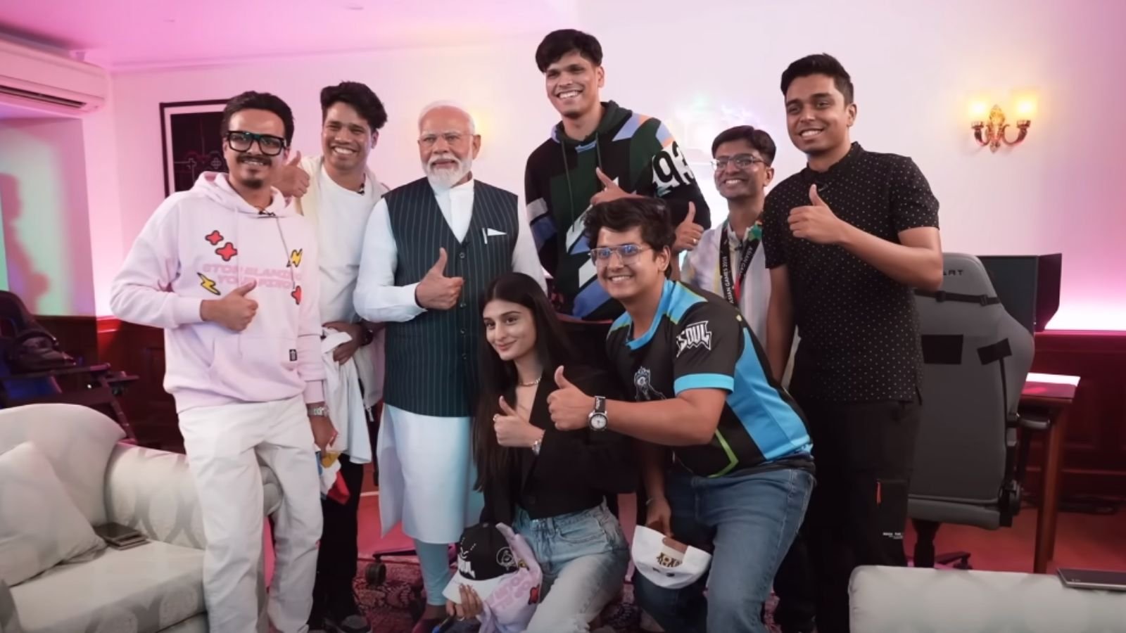 PM Modi with Esports gamers